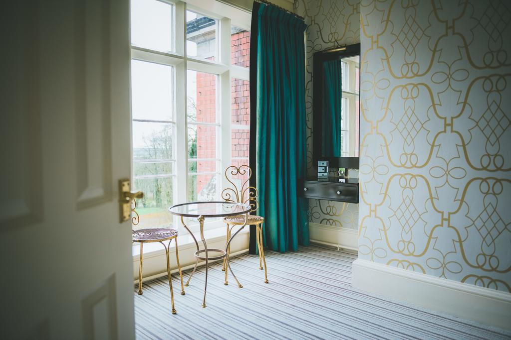 The Coed-Y-Mwstwr Hotel Бридженд Экстерьер фото